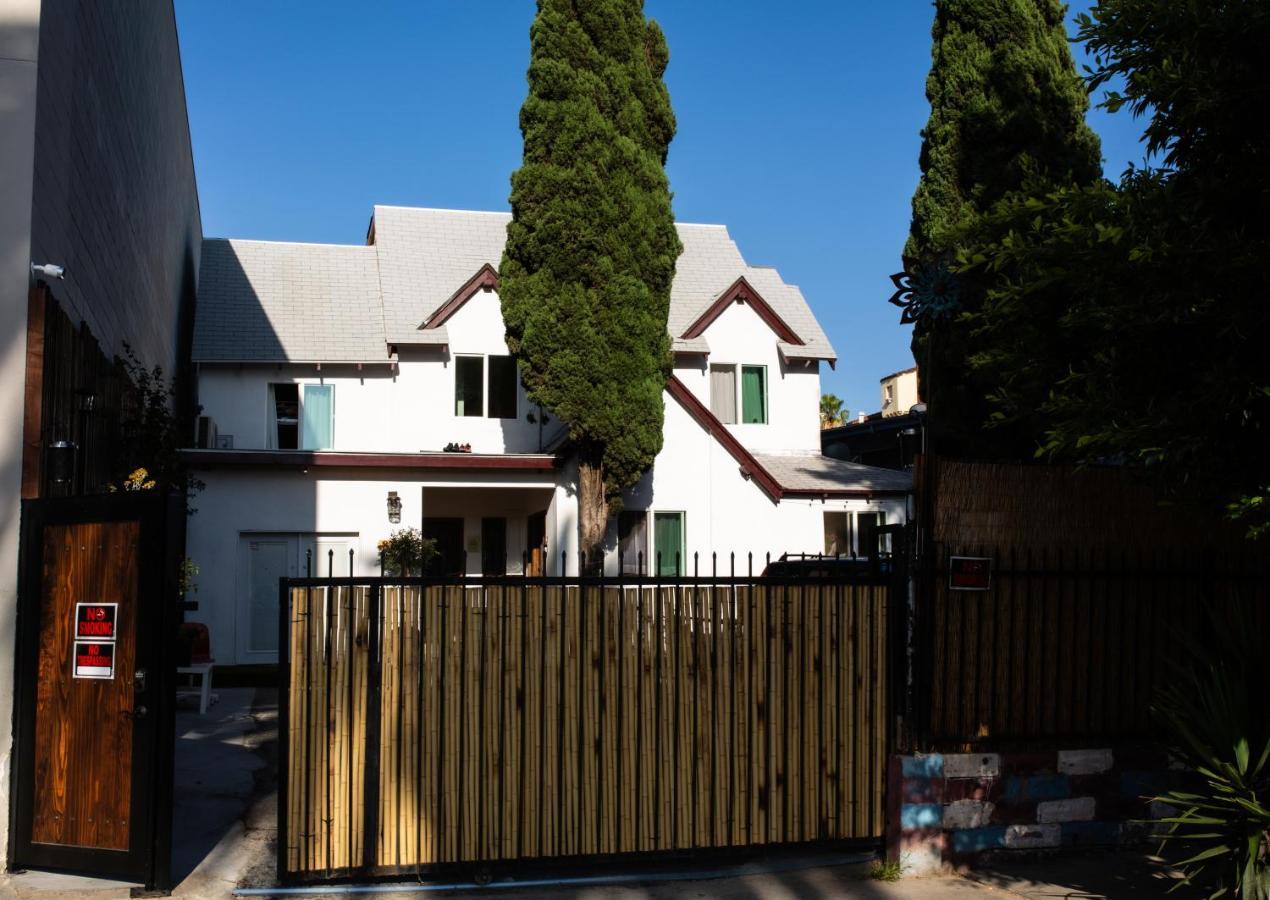 Rumi (Adults Only) Los Angeles Bagian luar foto